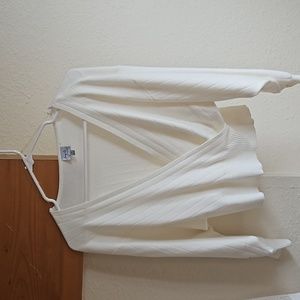 Criss cross balloon sleeve sweater